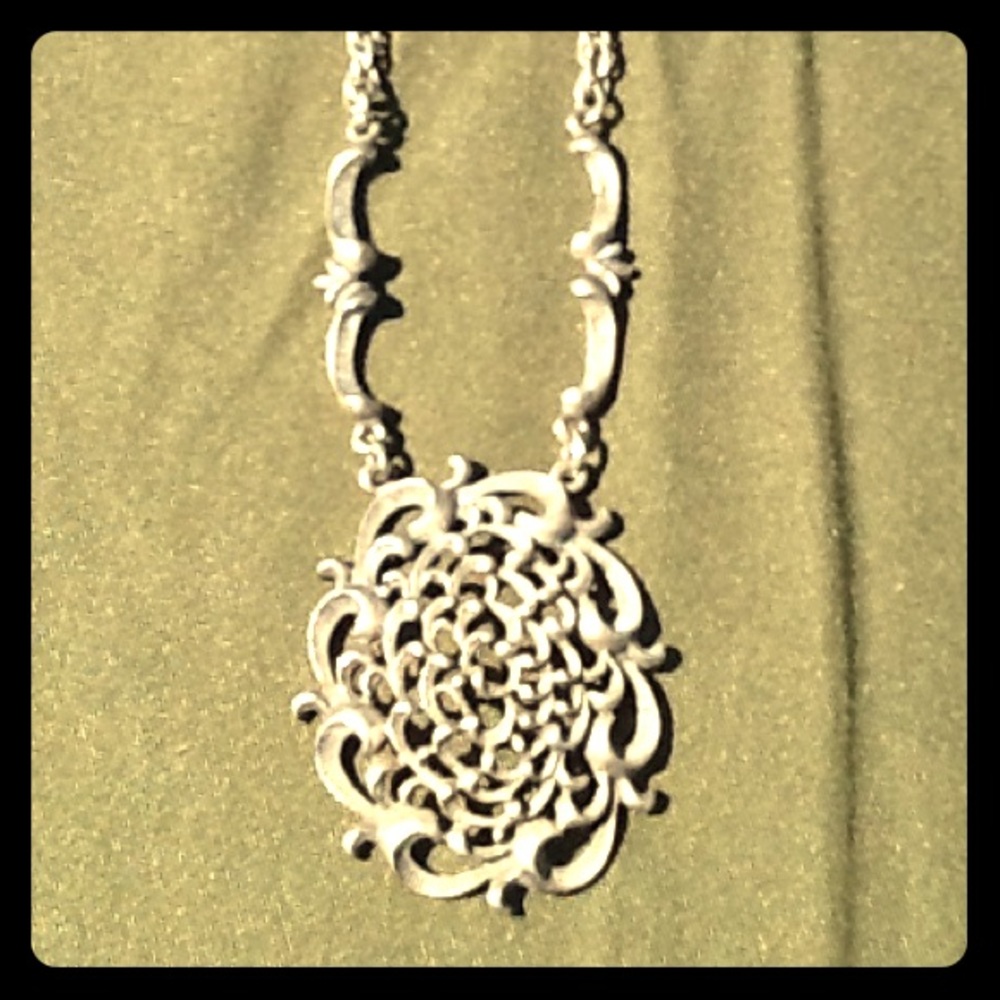 Vintage Pewter Chrysanthemum Necklace